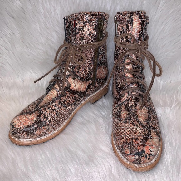 RARE Freebird Manchester Leather Combat Boots, Pink Snake - Picture 4 of 11